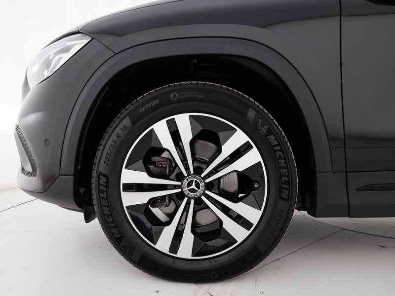 Mercedes GLA 180 d sport auto diesel nero