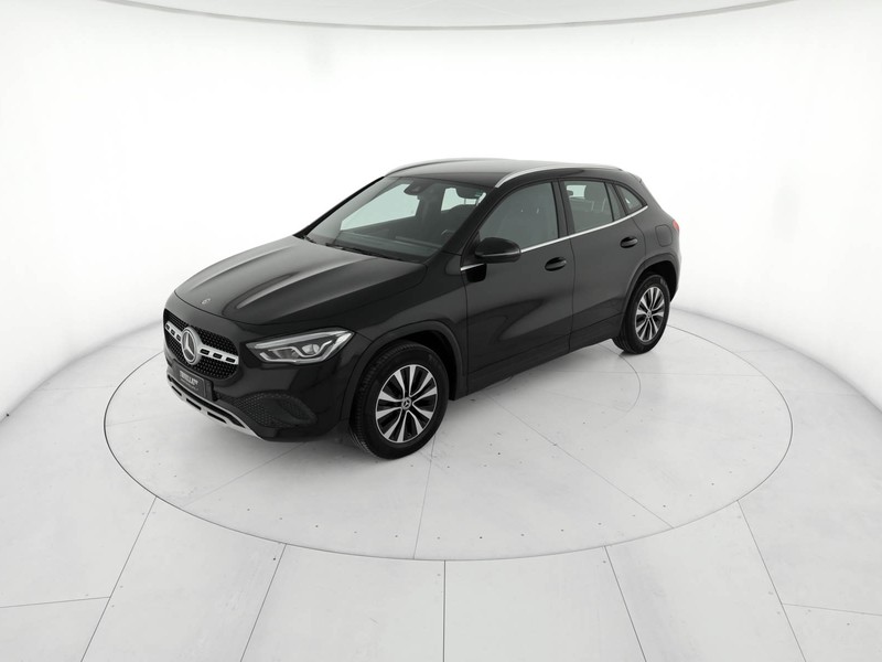 Mercedes GLA - foto 2