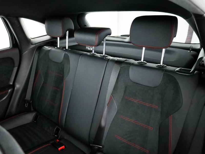 Mercedes GLA 200 d premium auto diesel nero