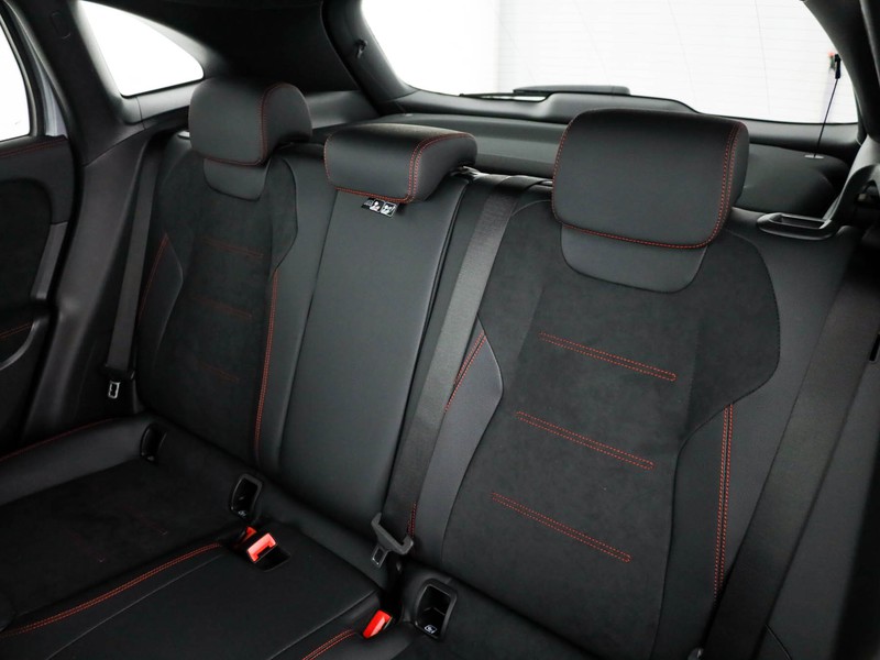 Mercedes GLA 200 d automatic diesel argento