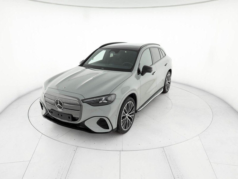 Mercedes GLC 400 4MATIC con tecnologia EQ  grigio