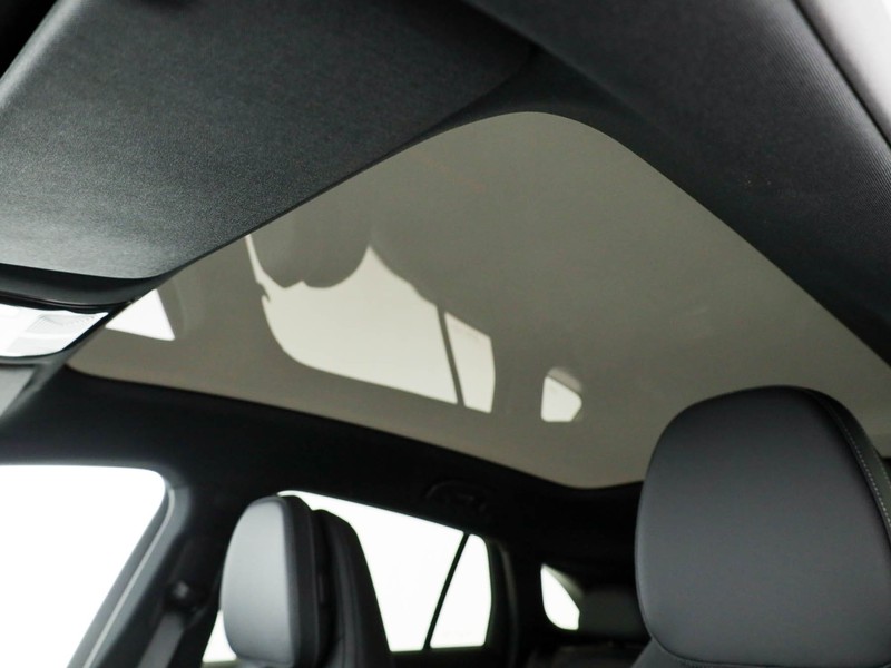 Mercedes GLC 400 4MATIC con tecnologia EQ  grigio