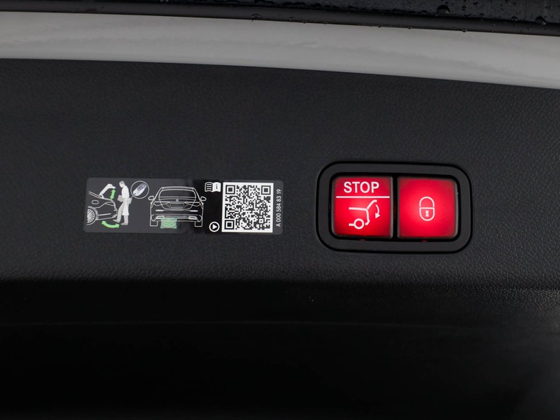 Mercedes GLC 400 4MATIC con tecnologia EQ  grigio