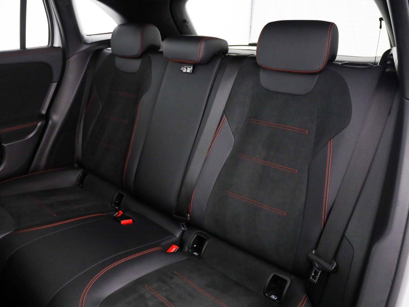 Mercedes GLA 200 d premium auto diesel argento