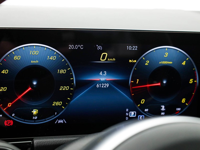 Mercedes GLA 200 d premium auto diesel argento