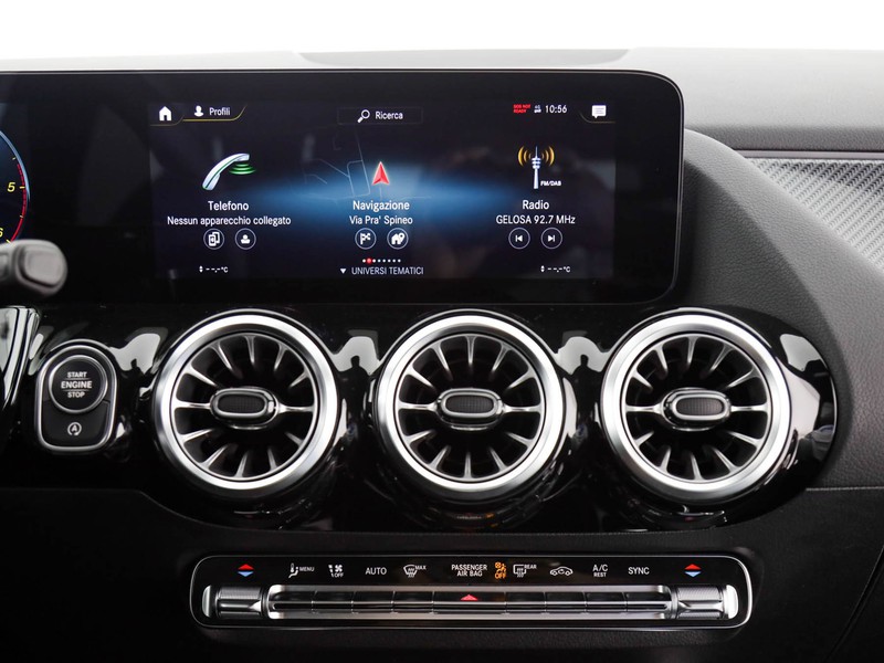 Mercedes GLA 200 d premium auto diesel argento