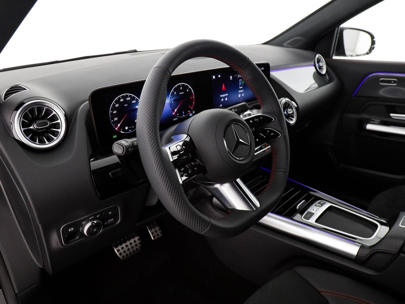 Mercedes GLA 180 d amg line advanced plus auto diesel nero