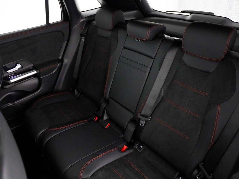 Mercedes GLA 180 d amg line advanced plus auto diesel nero