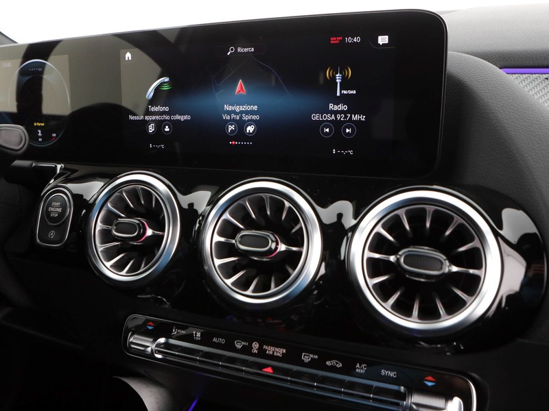 Mercedes GLA 200 d premium 4matic auto diesel bianco