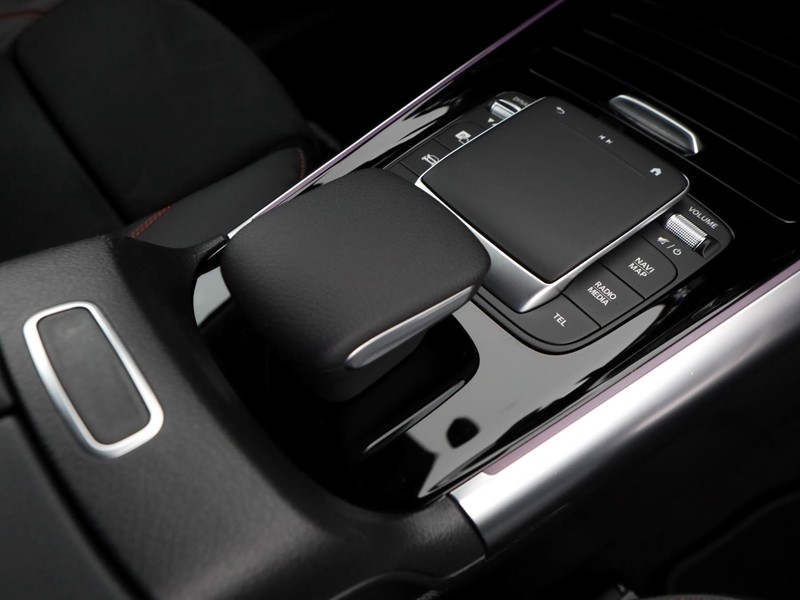 Mercedes GLA 200 d premium 4matic auto diesel bianco