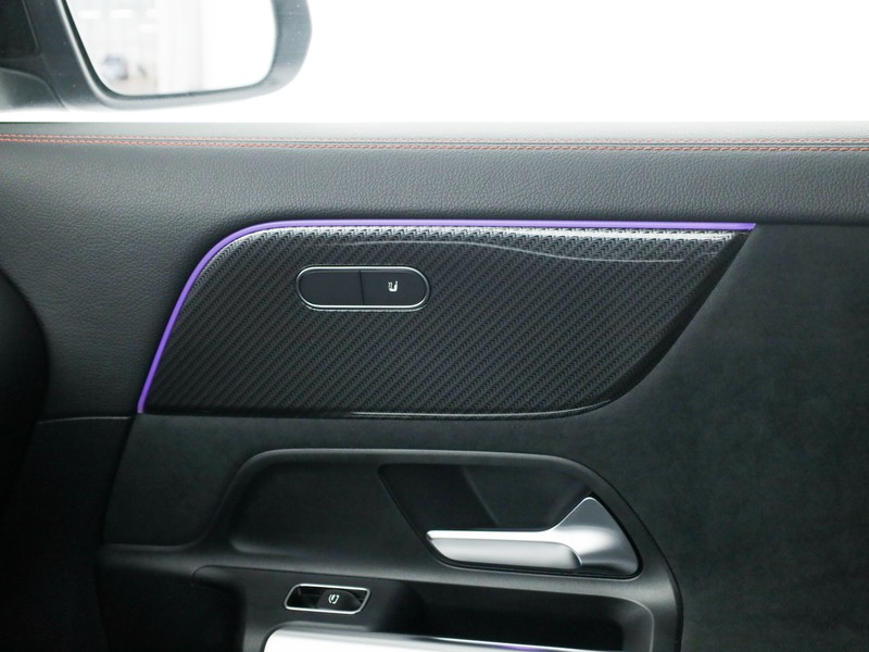 Mercedes GLA 180 d premium auto diesel nero