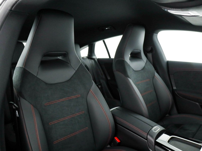 Mercedes CLA Shooting Brake  200 d amg line advanced plus auto diesel nero