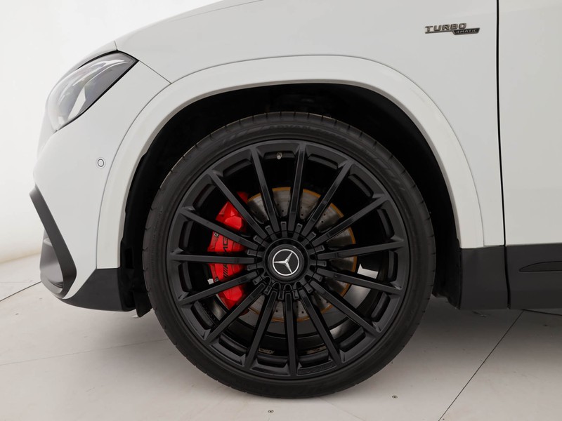 AMG GLA amg 35 amg line premium plus 4matic auto ibrido bianco