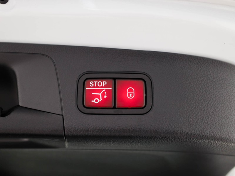 AMG GLA amg 35 amg line premium plus 4matic auto ibrido bianco