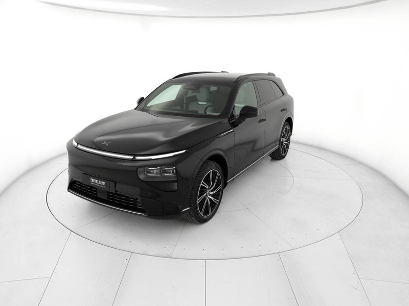 XPENG G9 94,6 kwh long range rwd elettrica nero