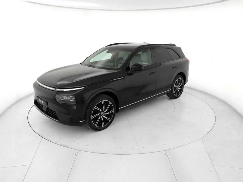 XPENG G9 94,6 kwh long range rwd elettrica nero