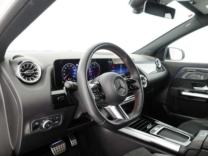 Mercedes GLA 200 d amg line advanced plus auto diesel bianco