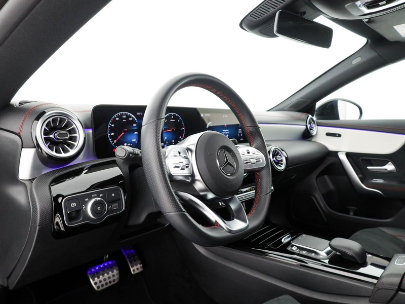 Mercedes CLA Shooting Brake  200 d premium auto diesel nero