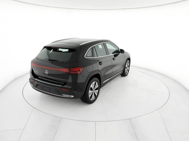 Mercedes EQA 250 +  nero
