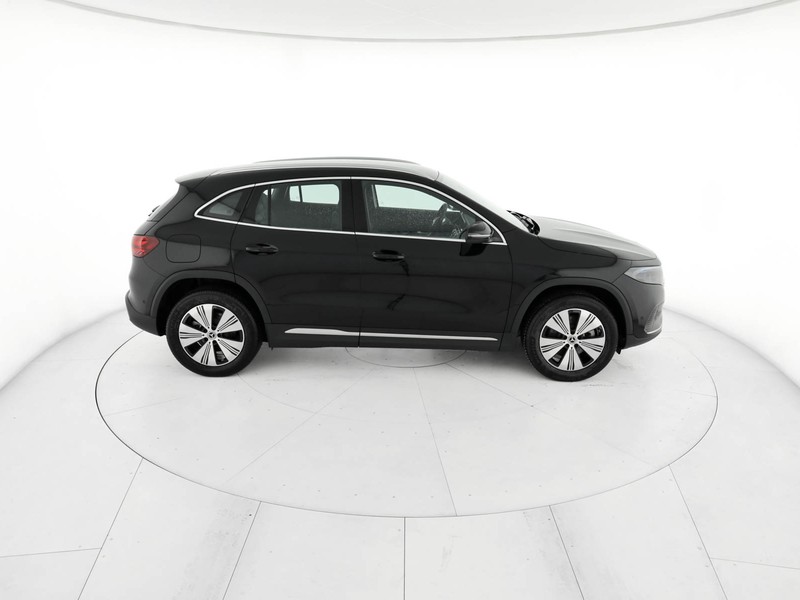 Mercedes EQA 250 +  nero