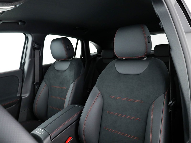 Mercedes GLA 200 d Automatic 4MATIC diesel nero