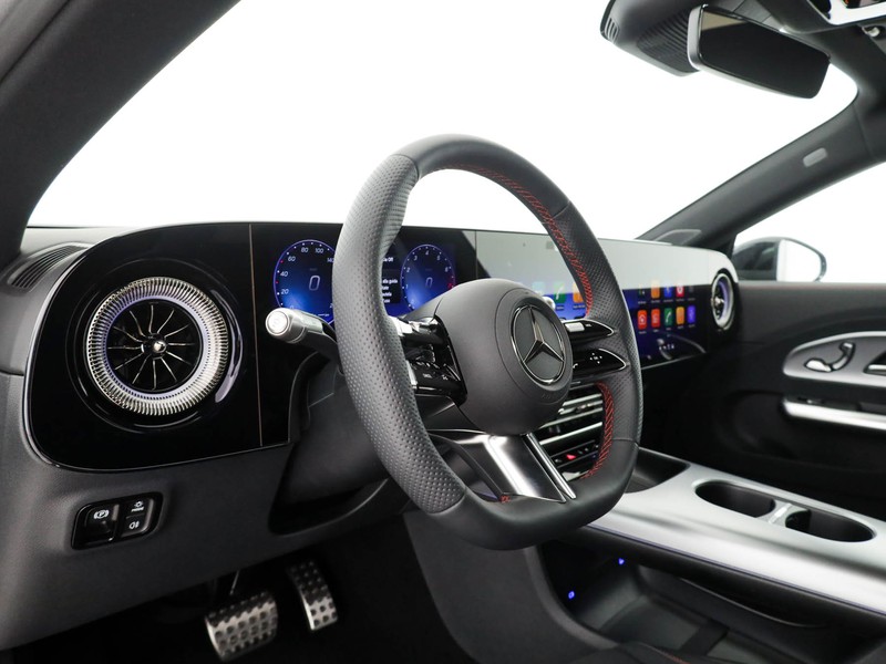 Mercedes CLA Coupè eq 200 premium elettrica nero