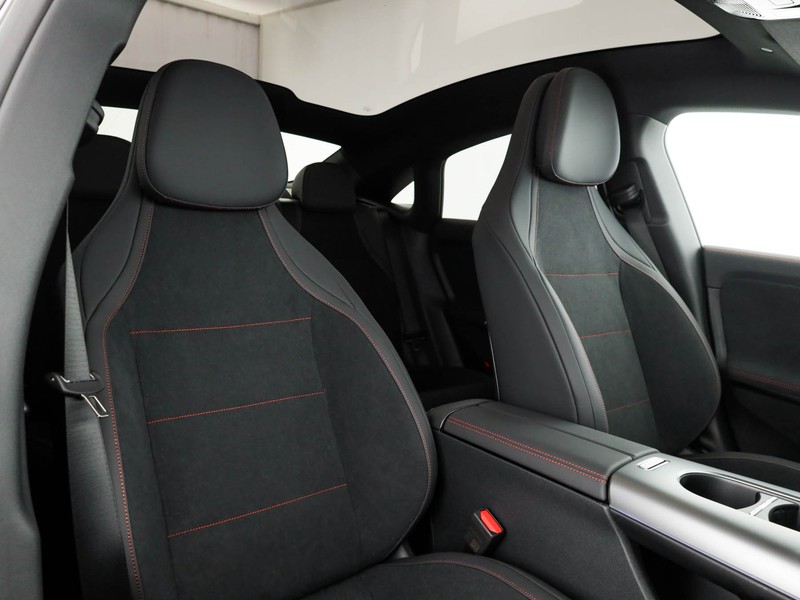 Mercedes CLA Coupè eq 200 premium elettrica nero