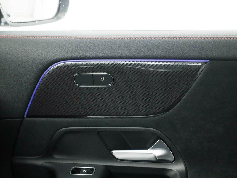 Mercedes GLA 200 d amg line extra auto diesel nero