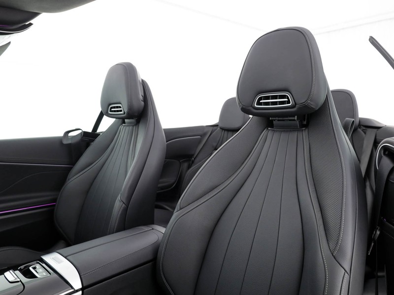 Mercedes CLE cabrio 300 amg line premium plus 4matic auto ibrido rosso