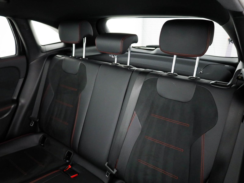 Mercedes GLA 200 d premium auto diesel nero