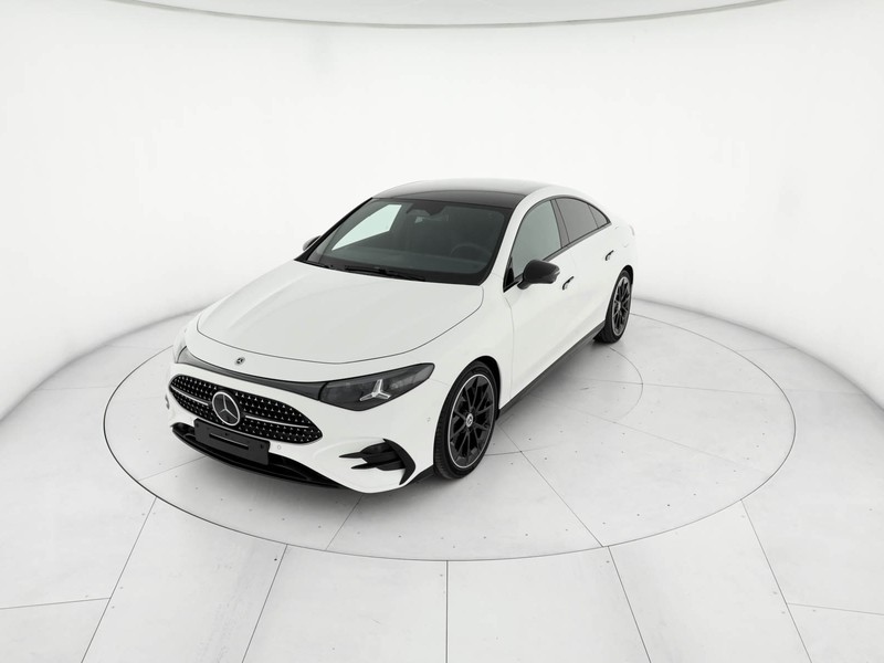 Mercedes CLA Coupè 180 amg line premium auto ibrido bianco