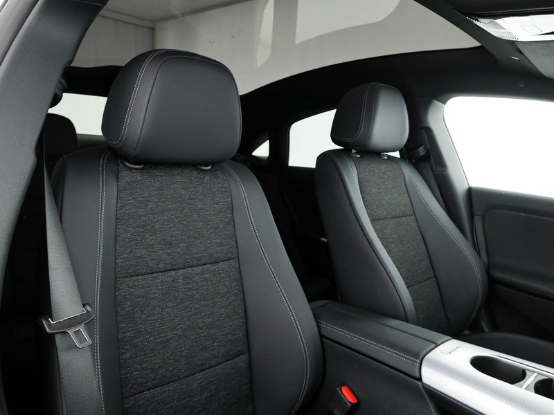 Mercedes CLA Coupè 180 amg line premium auto ibrido bianco