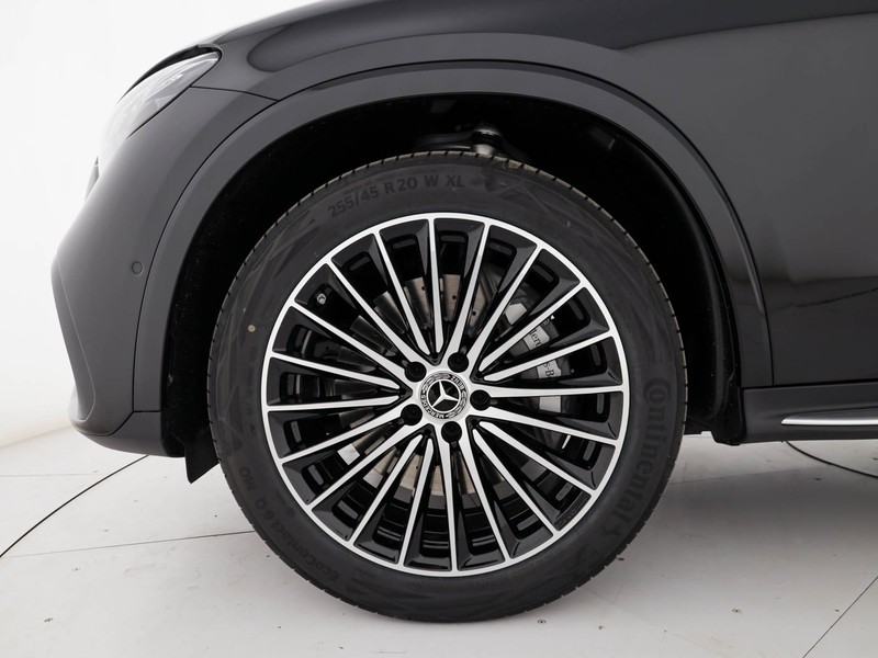 Mercedes GLC 220 d 4MATIC  nero