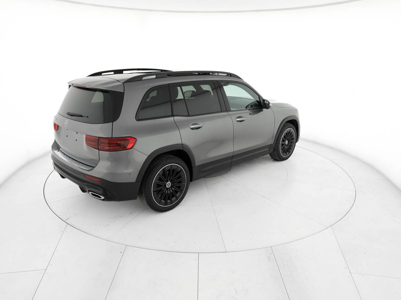 Mercedes GLB - foto 4
