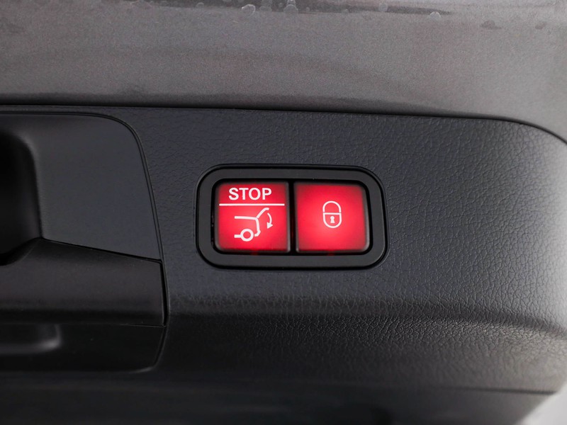 Mercedes GLB 200 d Automatic diesel grigio