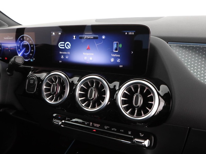 Mercedes EQA 250 +  grigio
