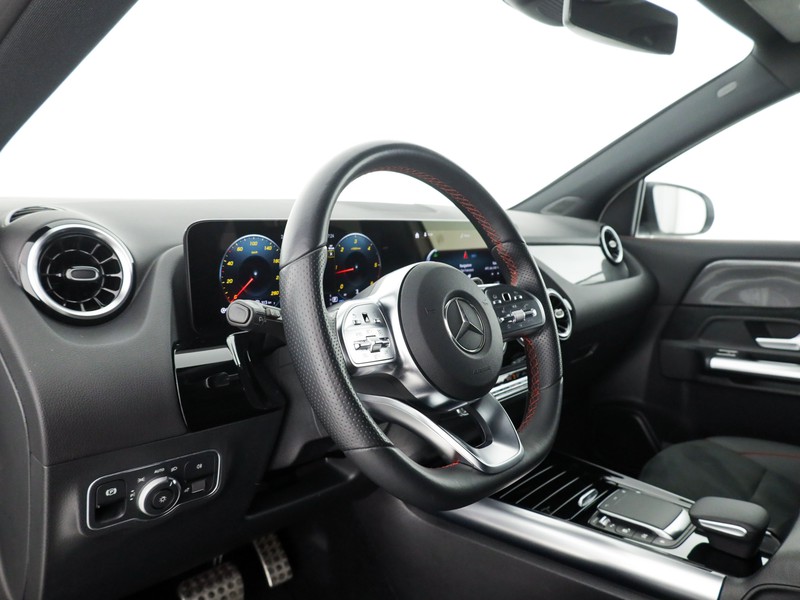 Mercedes GLA 200 d premium auto diesel bianco