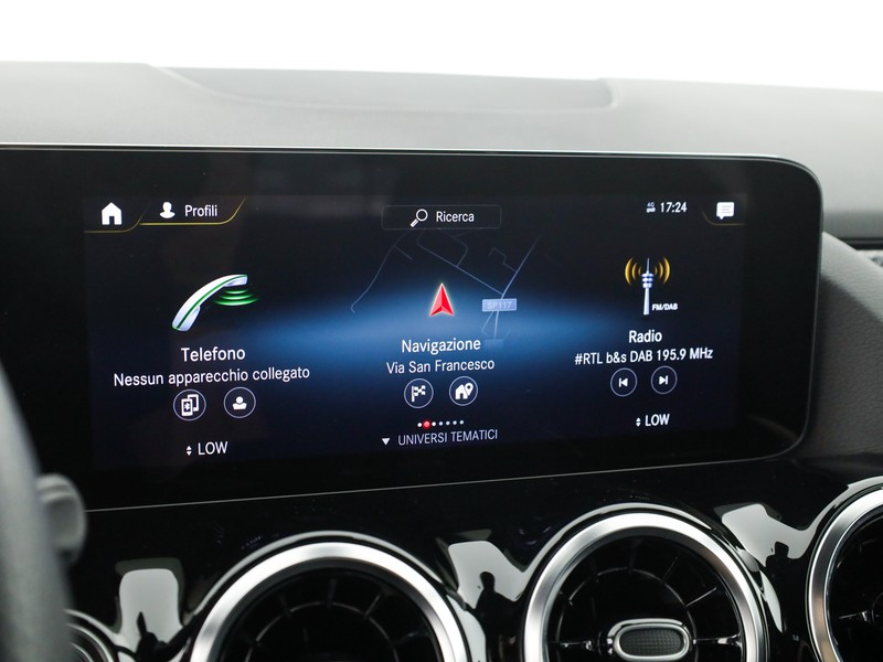 Mercedes GLA 200 d premium auto diesel bianco