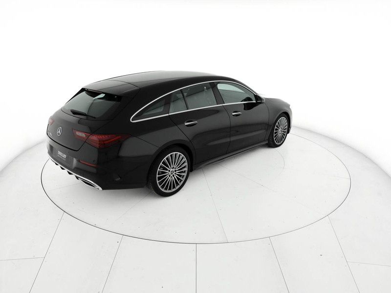 Mercedes CLA Shooting Brake  200 d amg line advanced plus auto diesel blu/azzurro