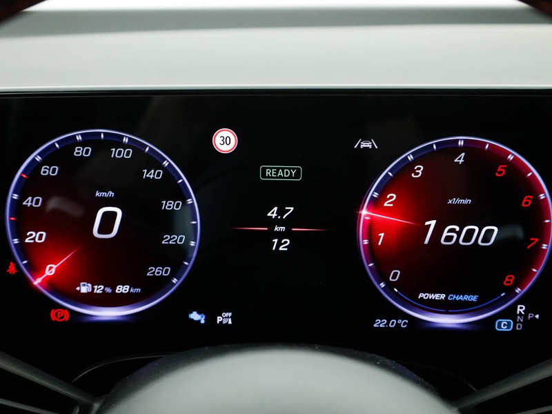 Mercedes GLB 220 4MATIC IBRIDA  bianco