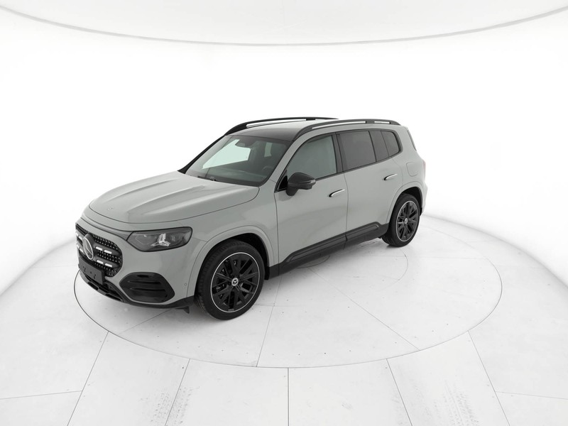 Mercedes GLB - foto 2