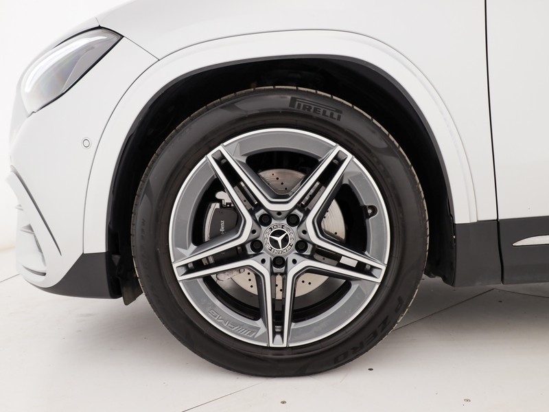 Mercedes GLA 200 d amg line advanced plus auto diesel argento