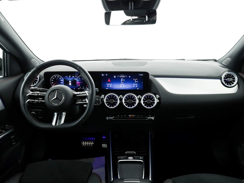 Mercedes GLA 200 d amg line advanced plus auto diesel argento