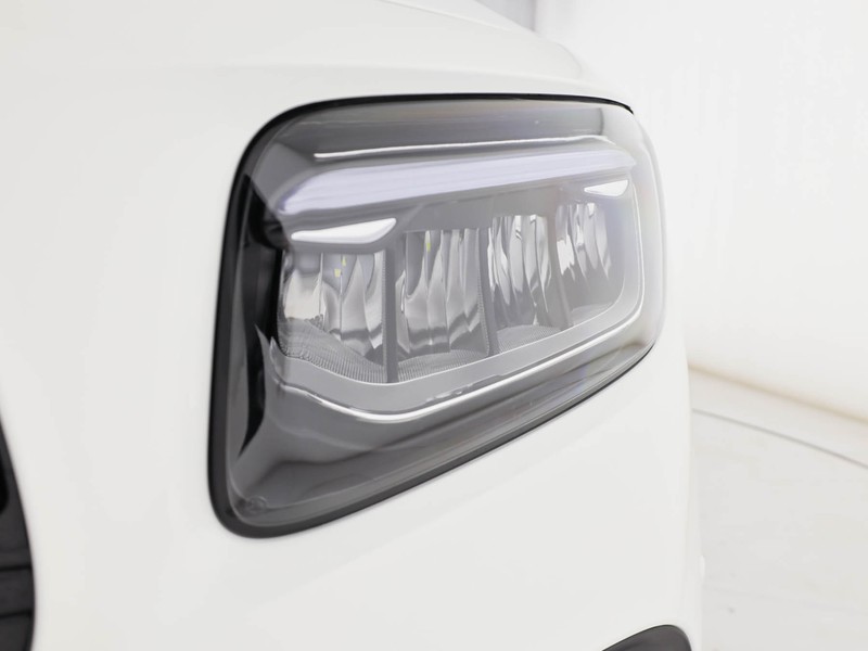 Mercedes GLB 180 d amg line advanced plus auto 7p.ti diesel bianco