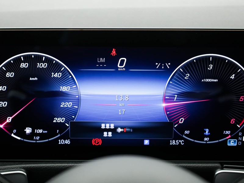 Mercedes GLB 180 d amg line advanced plus auto 7p.ti diesel bianco