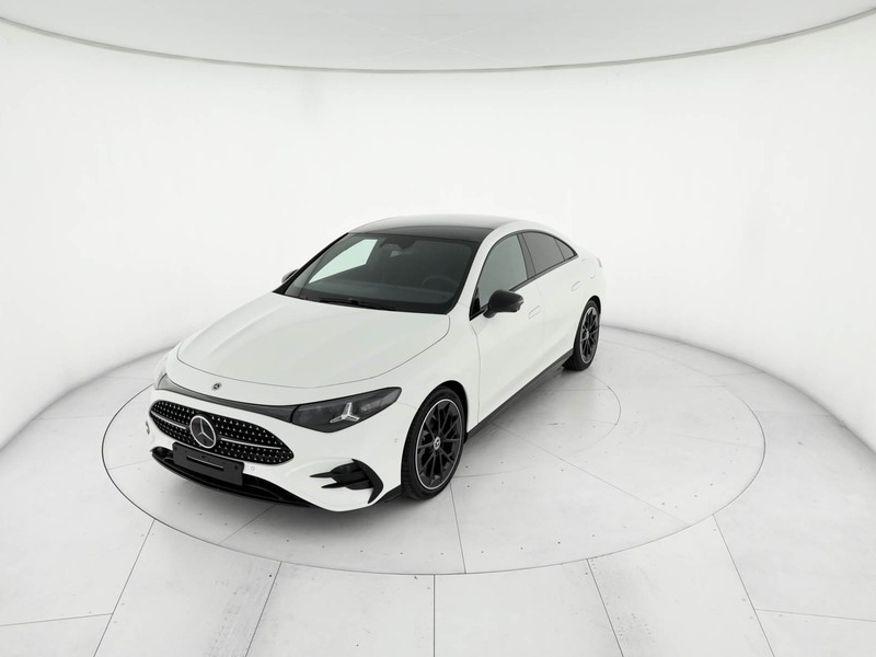 Mercedes CLA Coupè 200 amg line premium 4matic auto ibrido bianco