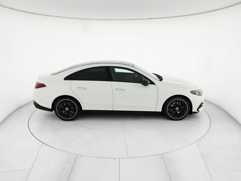 Mercedes CLA Coupè 200 amg line premium 4matic auto ibrido bianco