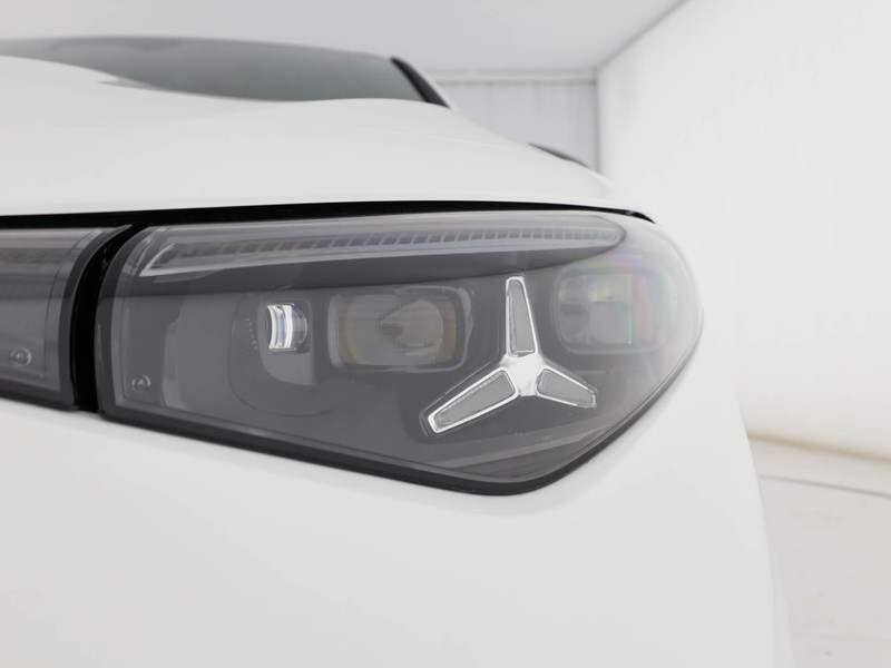 Mercedes CLA Coupè 200 amg line premium 4matic auto ibrido bianco