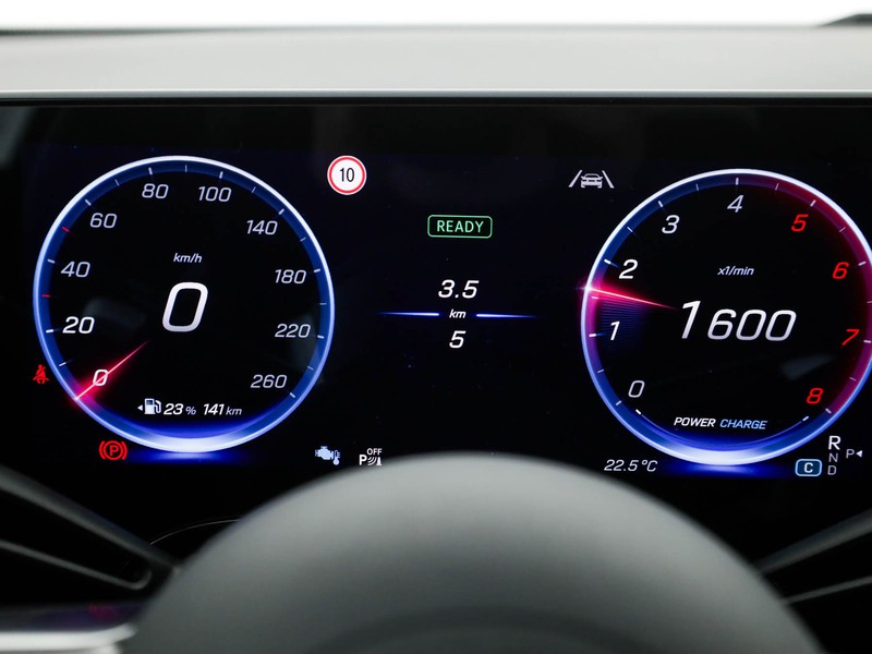Mercedes CLA Coupè 200 amg line premium 4matic auto ibrido bianco
