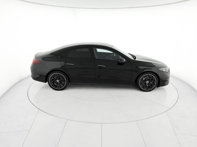 Mercedes CLA Coupè 180 amg line premium auto ibrido nero